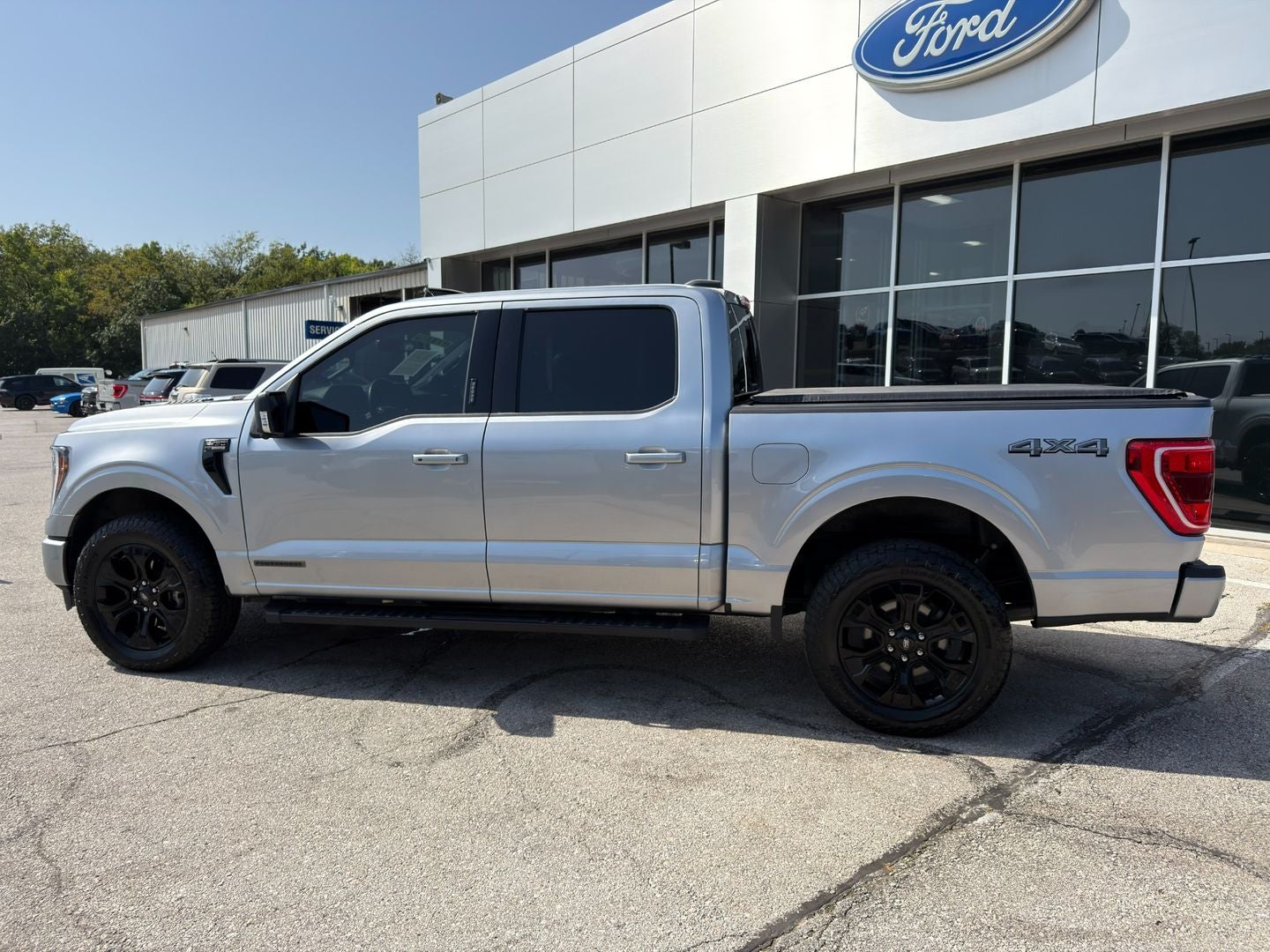 2023 Ford F-150 XLT 4X4 Powerboost Hybrid V6