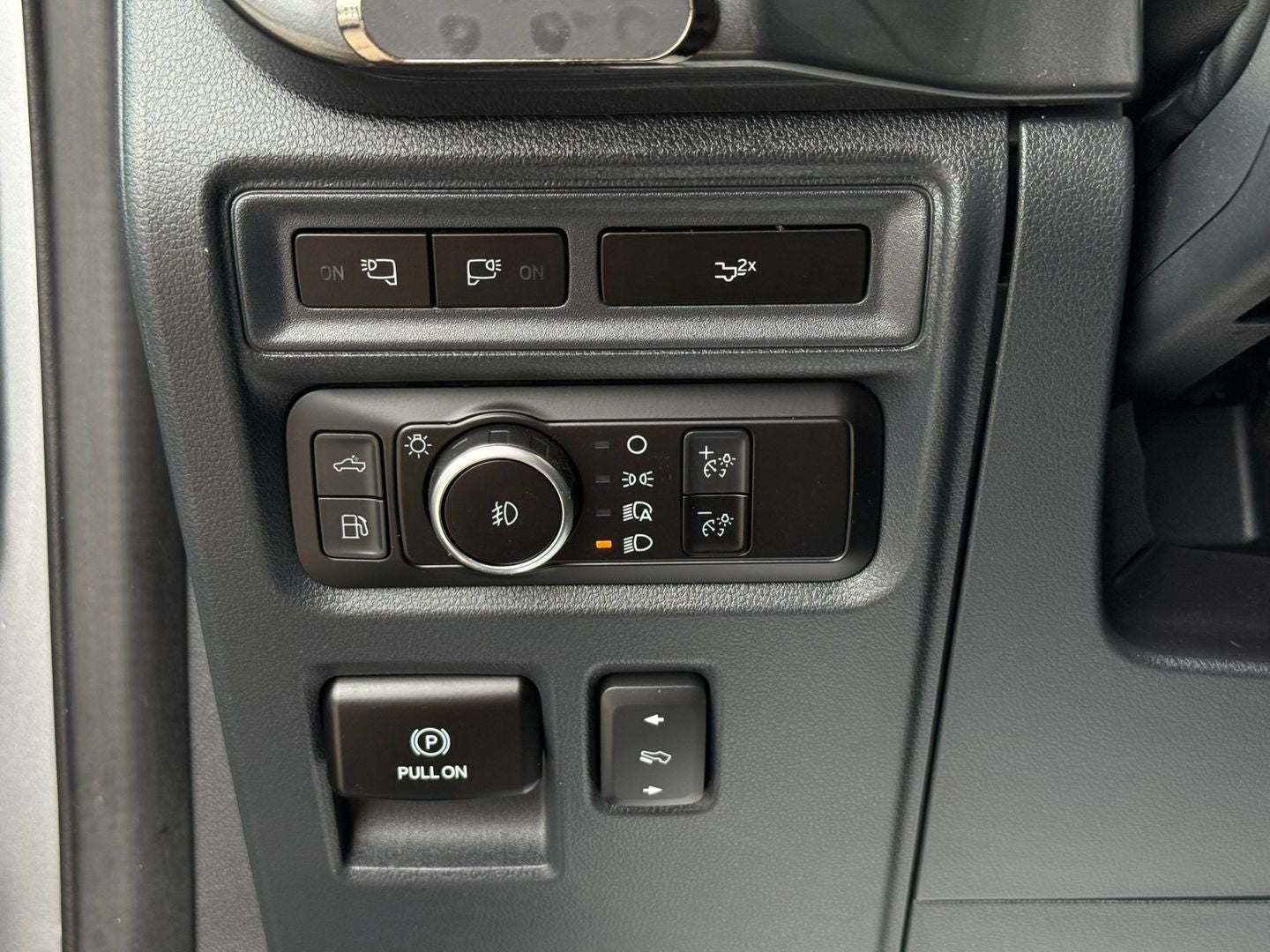 2023 Ford F-150 XLT 4X4 Powerboost Hybrid V6