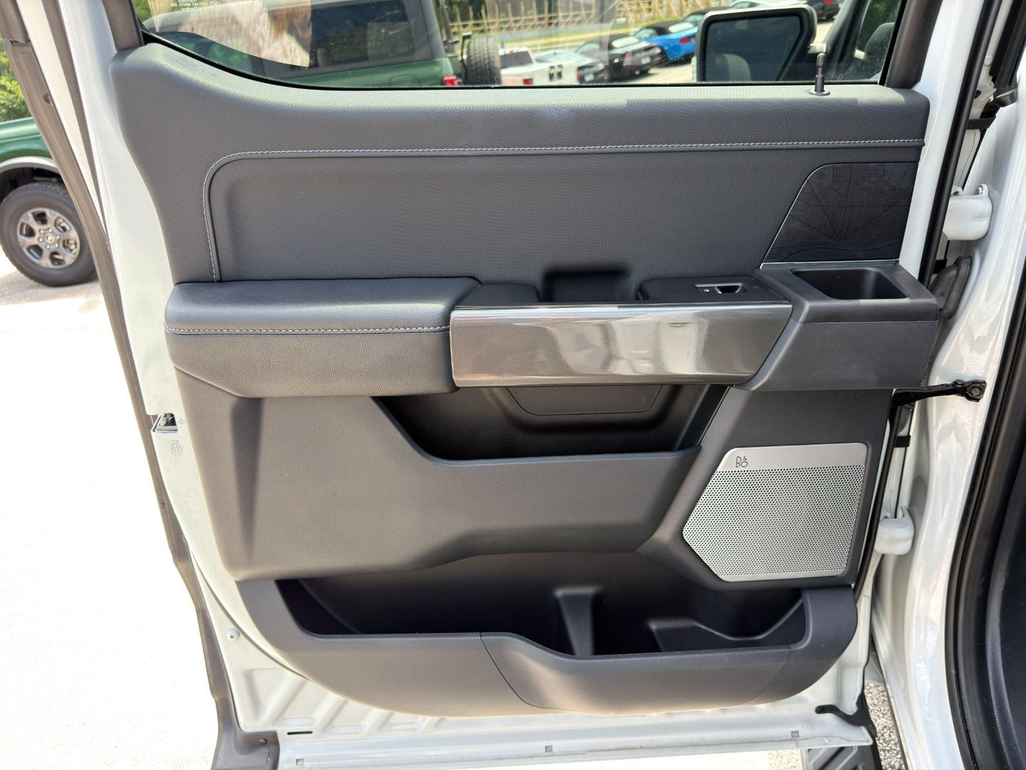 2023 Ford F-150 XLT 4X4 Powerboost Hybrid V6