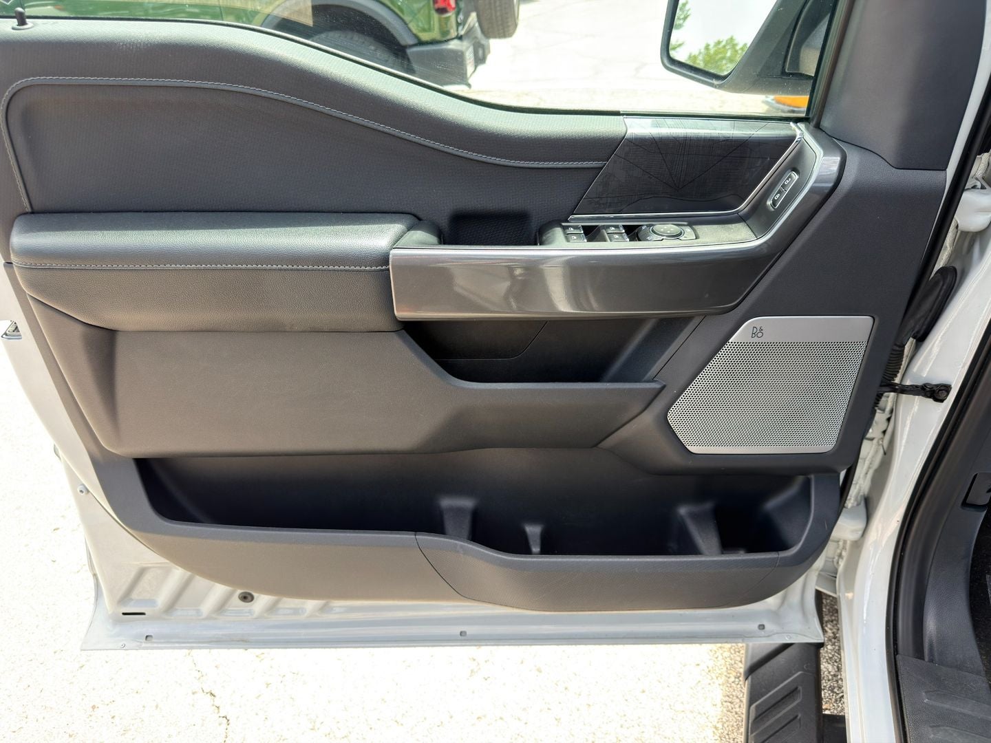 2023 Ford F-150 XLT 4X4 Powerboost Hybrid V6