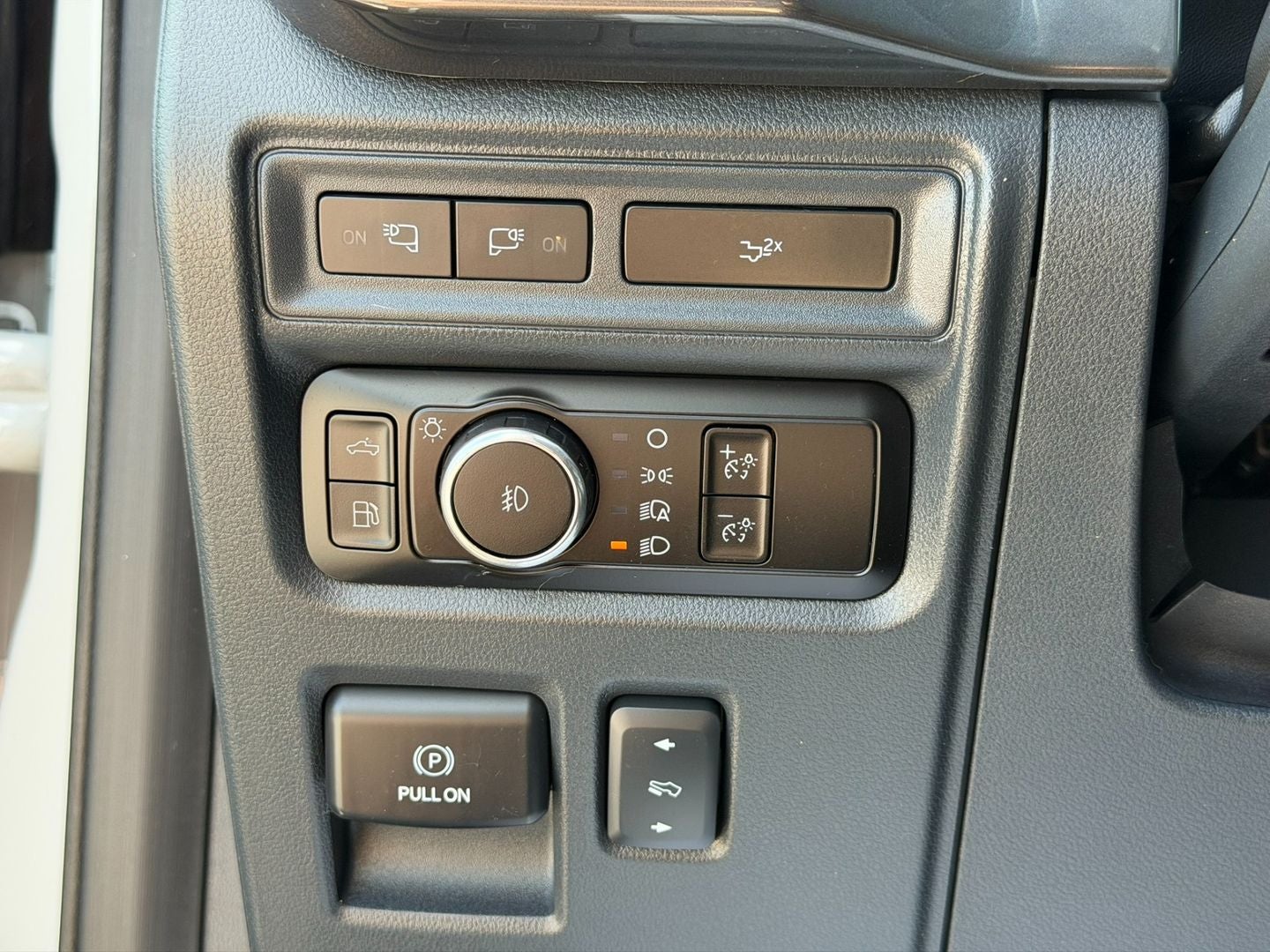 2023 Ford F-150 XLT 4X4 Powerboost Hybrid V6