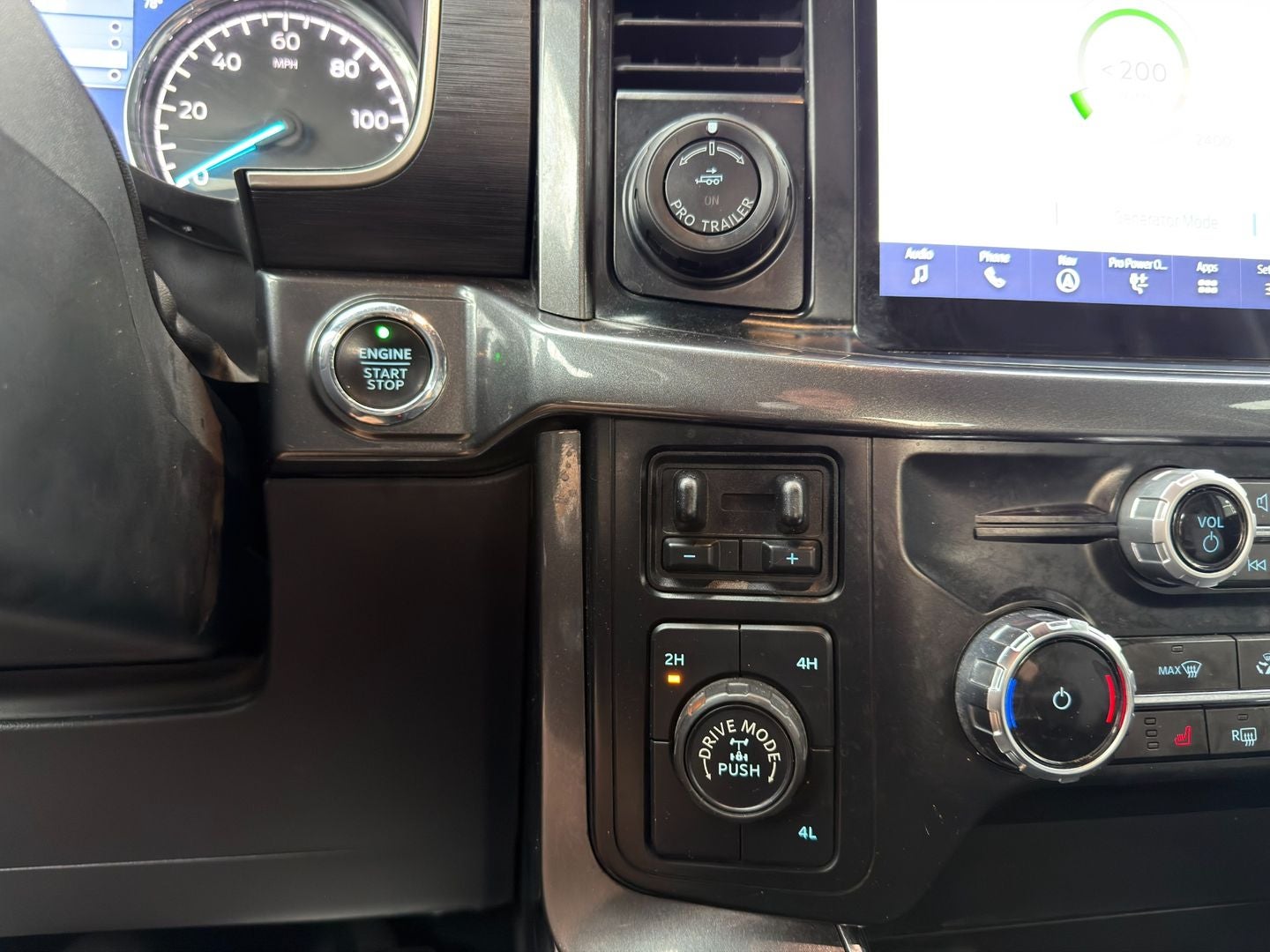 2023 Ford F-150 XLT 4X4 Powerboost Hybrid V6
