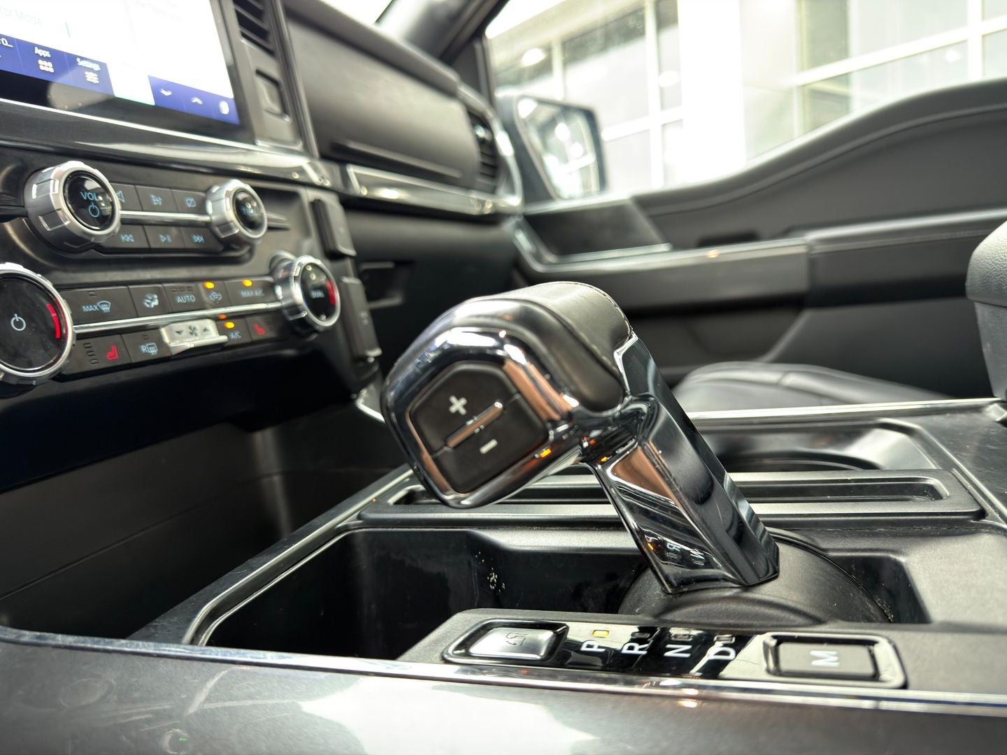 2023 Ford F-150 XLT 4X4 Powerboost Hybrid V6