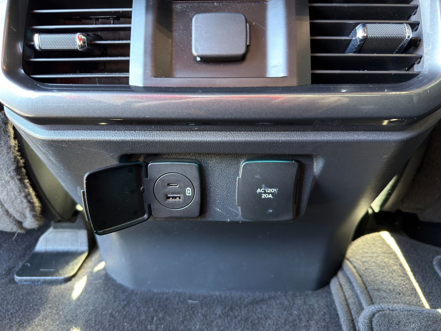 2023 Ford F-150 Lariat 4X4 Powerboost Hybrid V6