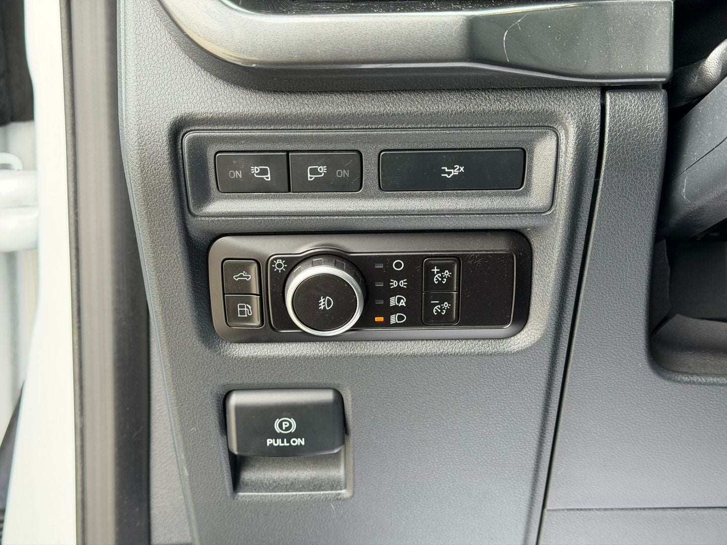 2023 Ford F-150 XLT 4X4 Powerboost Hybrid V6