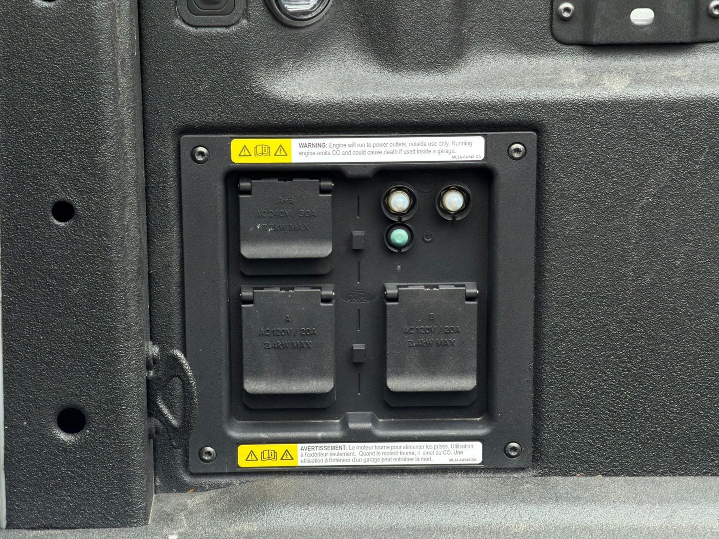 2023 Ford F-150 Lariat 4X4 Powerboost Hybrid V6