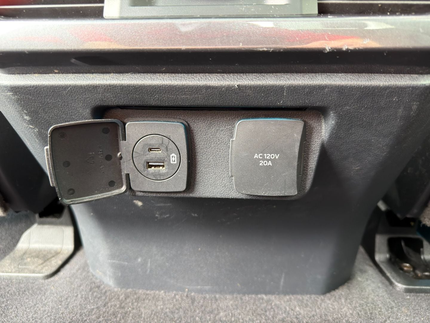 2023 Ford F-150 Lariat 4X4 Powerboost Hybrid V6