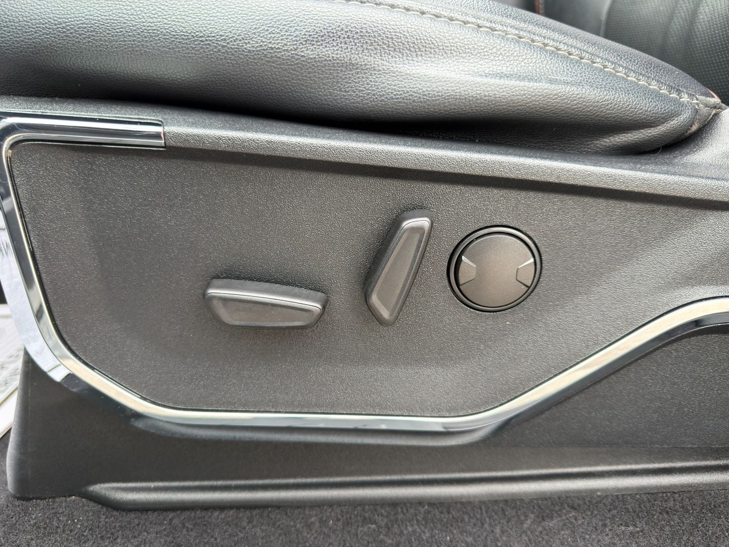 2023 Ford F-150 Lariat 4X4 Powerboost Hybrid V6