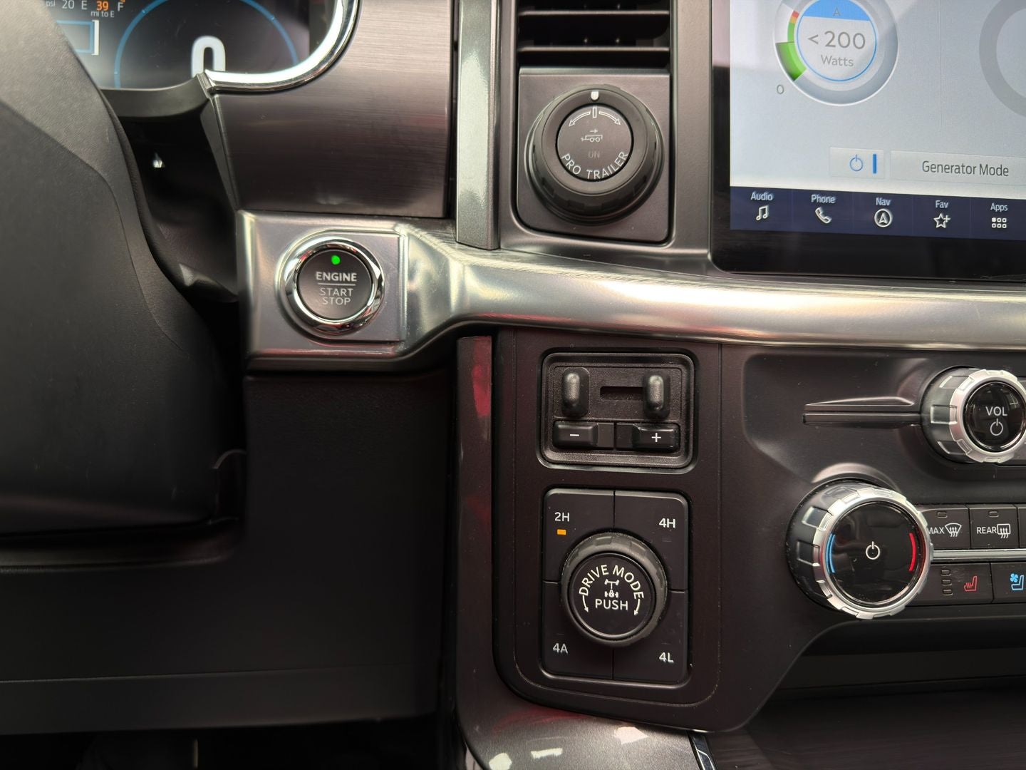 2023 Ford F-150 Lariat 4X4 Powerboost Hybrid V6