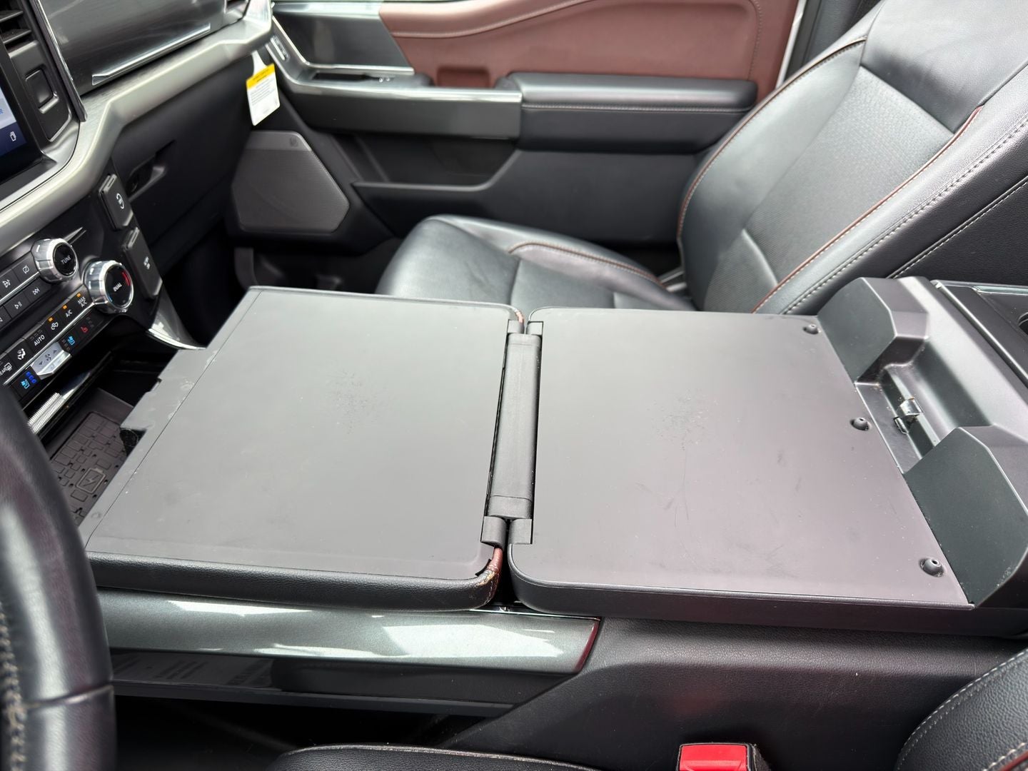 2023 Ford F-150 Lariat 4X4 Powerboost Hybrid V6