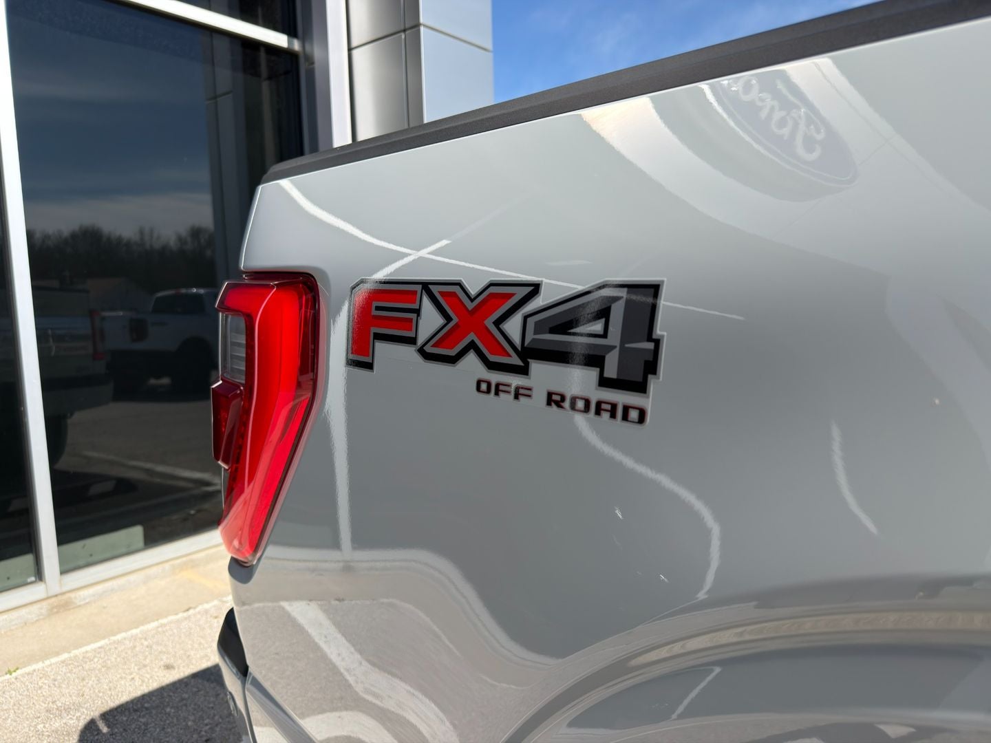 2023 Ford F-150 Platinum 4X4 Powerboost Hybrid V6