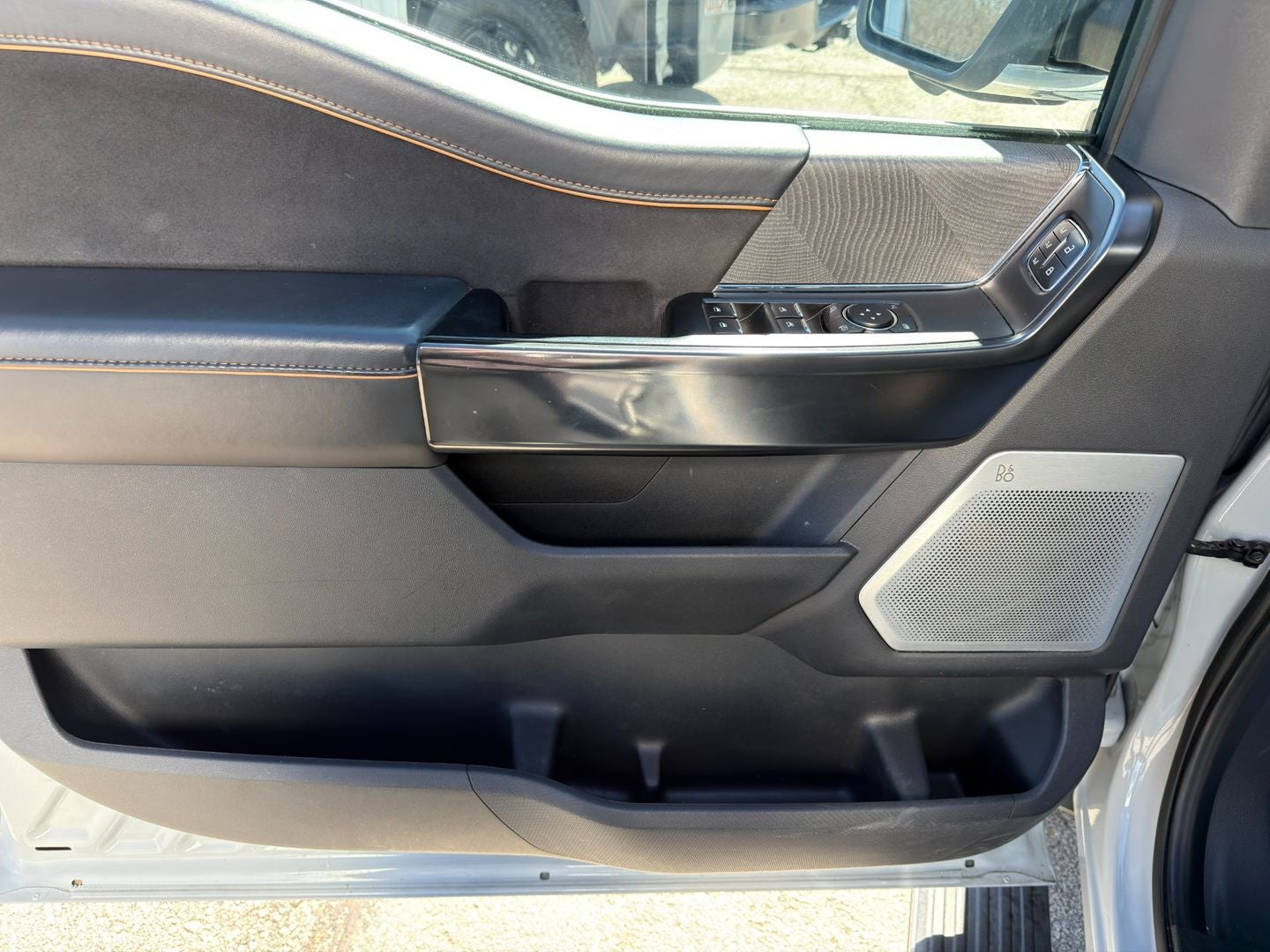 2023 Ford F-150 Platinum 4X4 Powerboost Hybrid V6