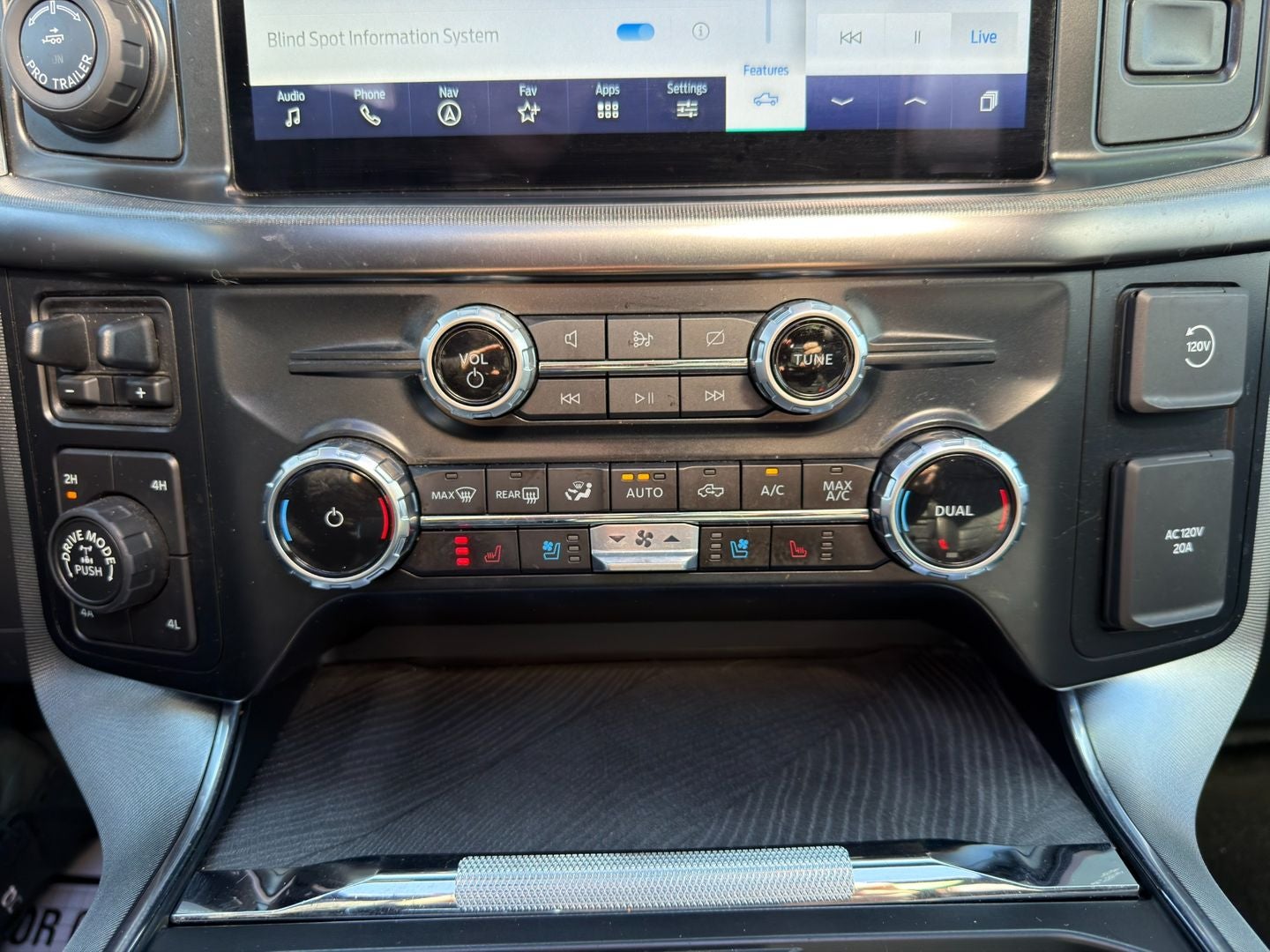 2023 Ford F-150 Platinum 4X4 Powerboost Hybrid V6