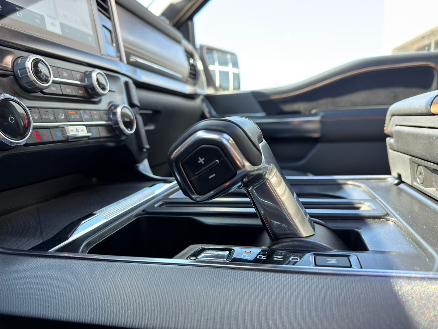 2023 Ford F-150 Platinum 4X4 Powerboost Hybrid V6