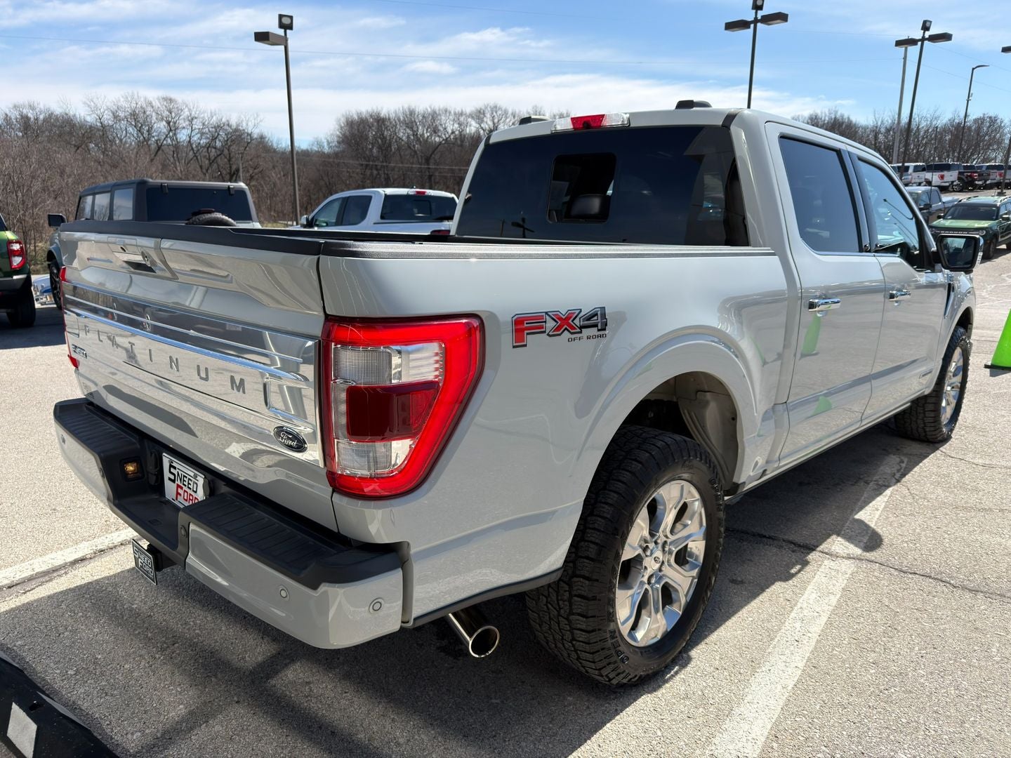 2023 Ford F-150 Platinum 4X4 Powerboost Hybrid V6