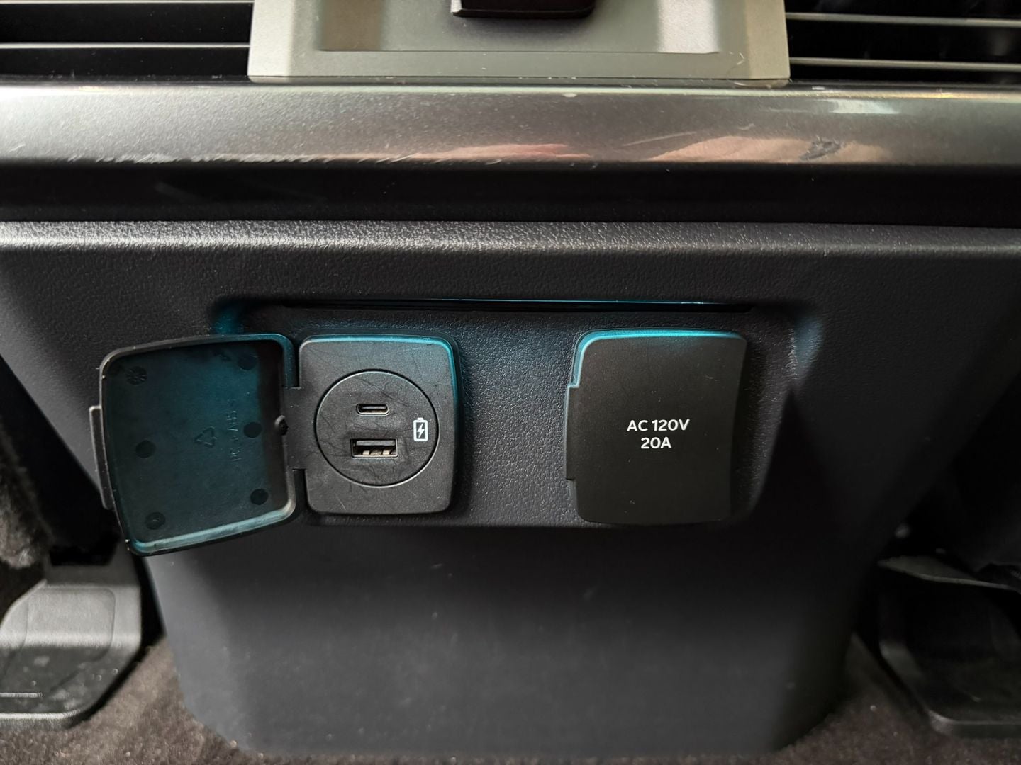 2021 Ford F-150 XLT 4X4 Powerboost Hybrid V6