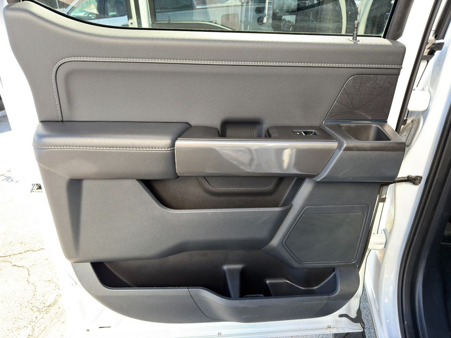 2023 Ford F-150 XLT 4X4 Powerboost Hybrid V6