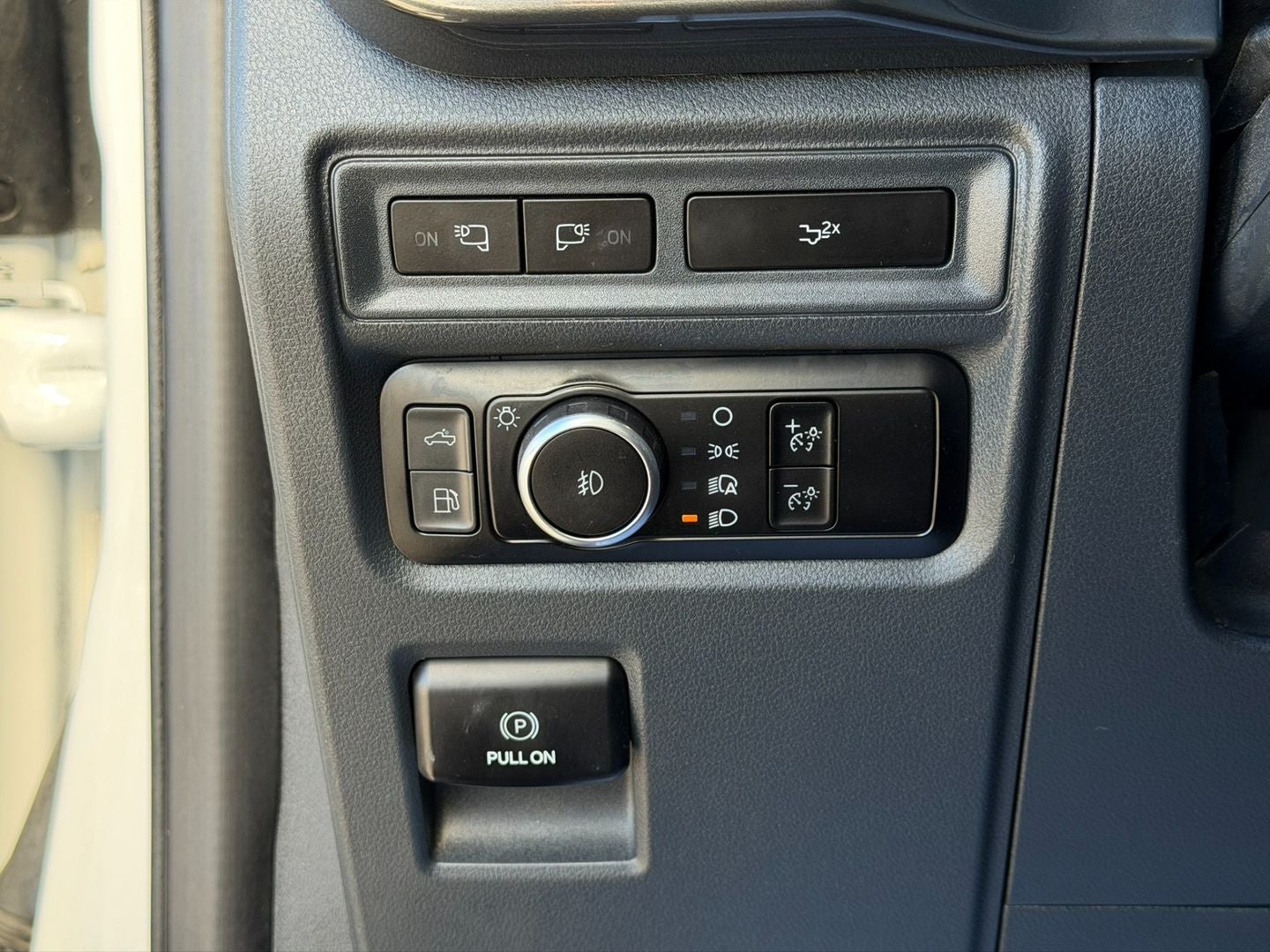 2023 Ford F-150 XLT 4X4 Powerboost Hybrid V6