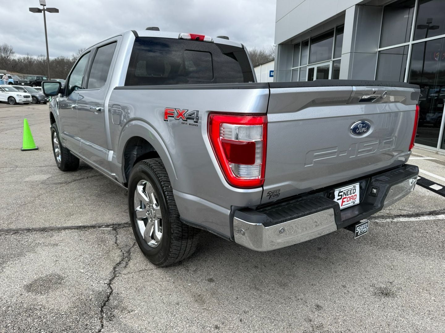 2021 Ford F-150 Lariat 4X4 Powerboost Hybrid V6