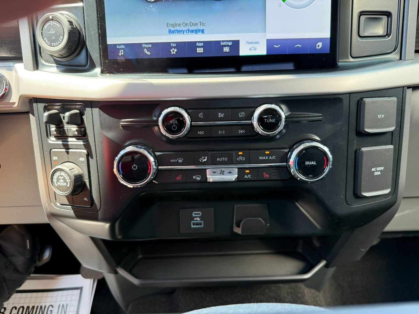 2022 Ford F-150 XLT 4X4 Powerboost Hybrid V6