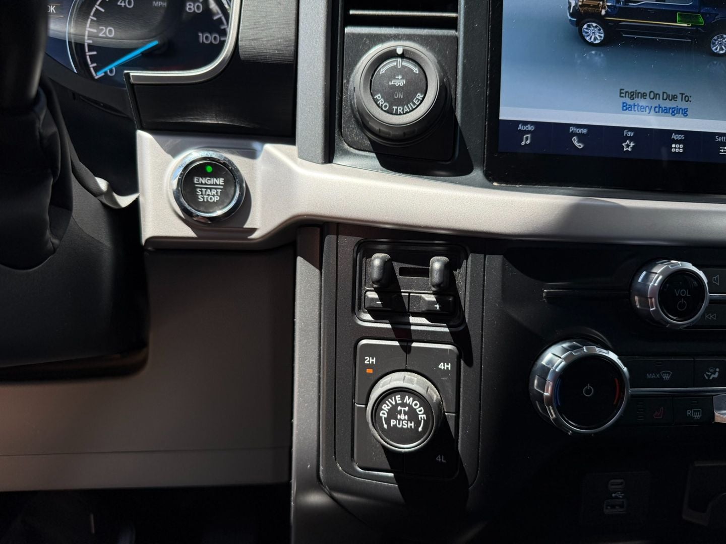 2022 Ford F-150 XLT 4X4 Powerboost Hybrid V6