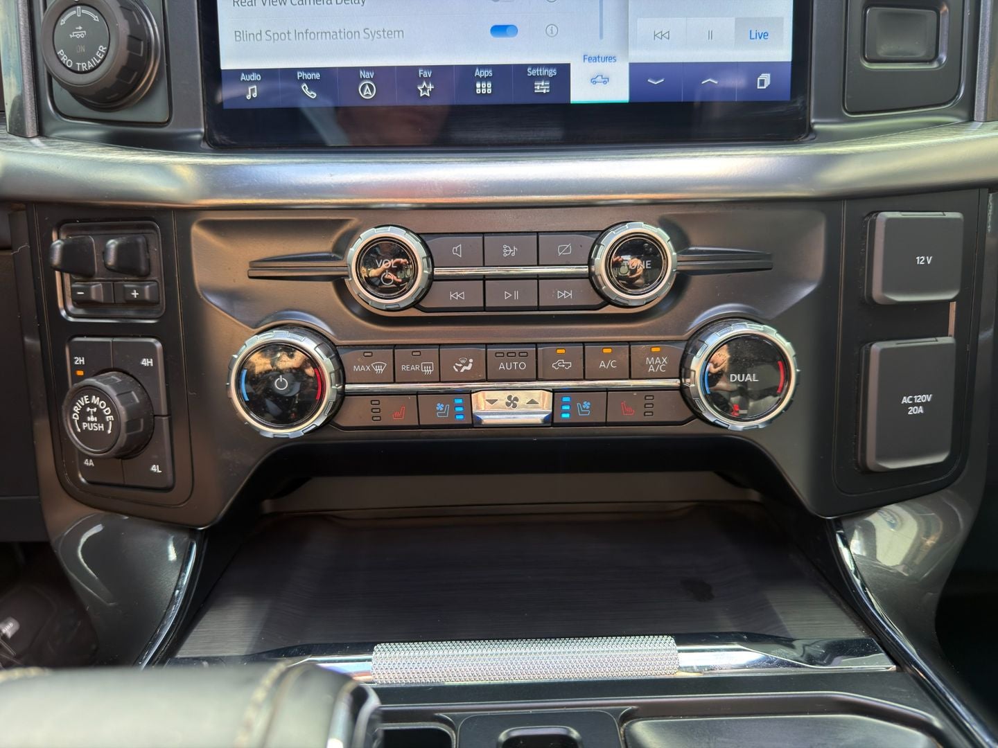 2023 Ford F-150 Lariat 4X4 Powerboost Hybrid V6