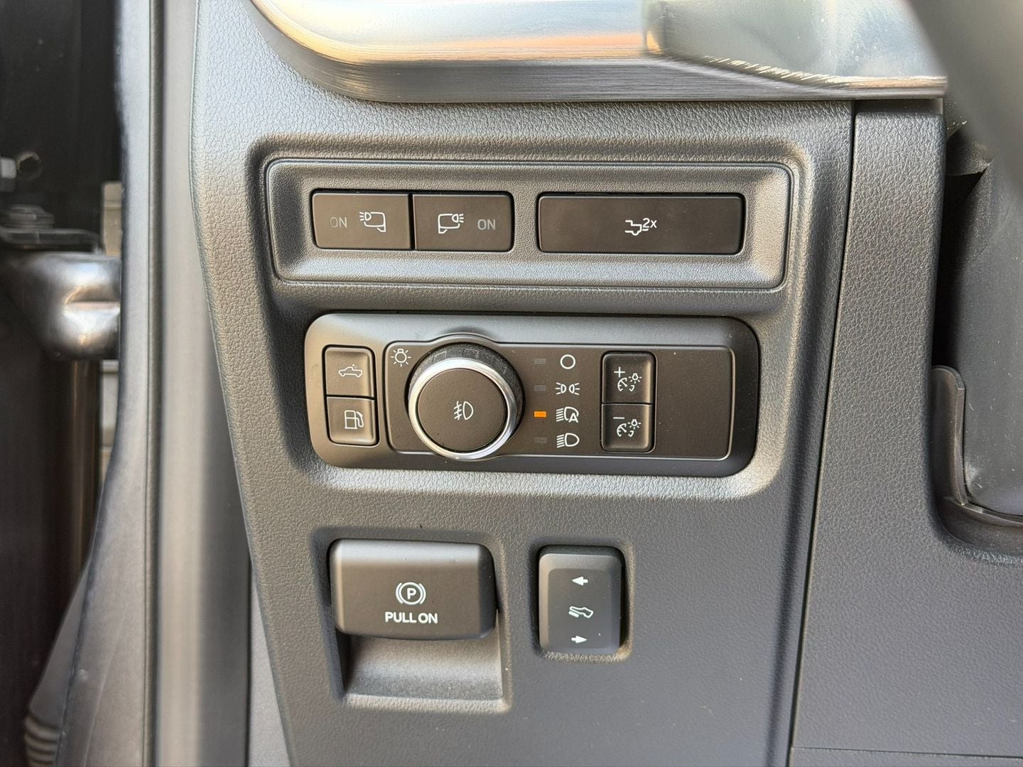 2023 Ford F-150 Lariat 4X4 Powerboost Hybrid V6