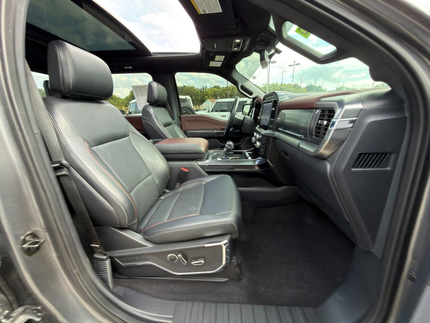 2023 Ford F-150 Lariat 4X4 Powerboost Hybrid V6