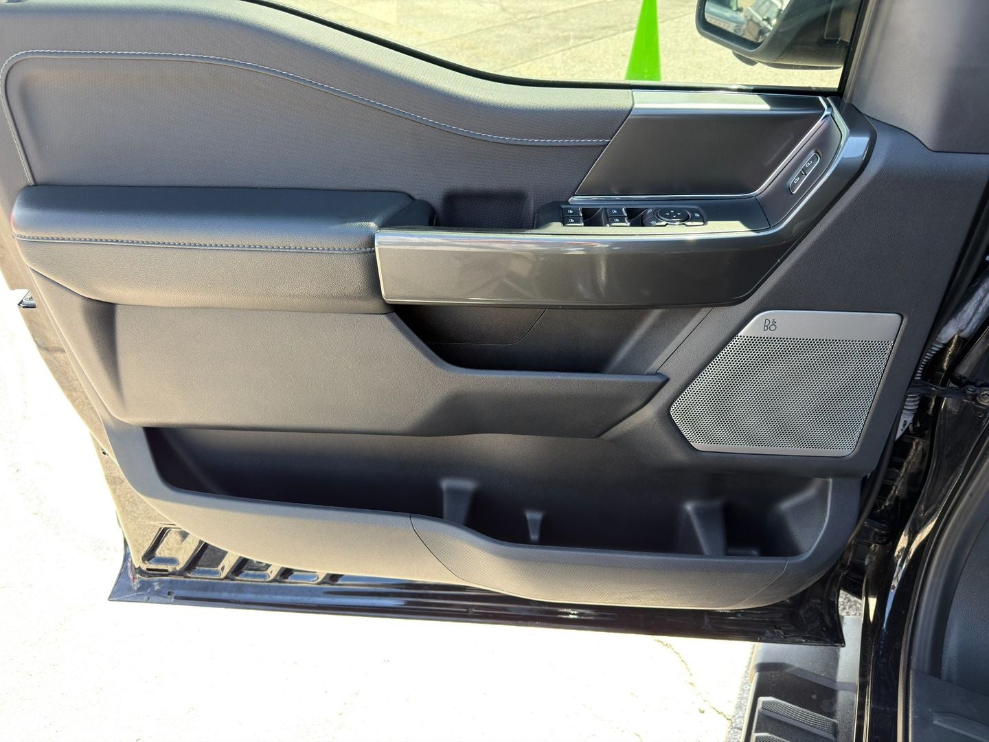 2023 Ford F-150 XLT 4X4 Powerboost Hybrid V6