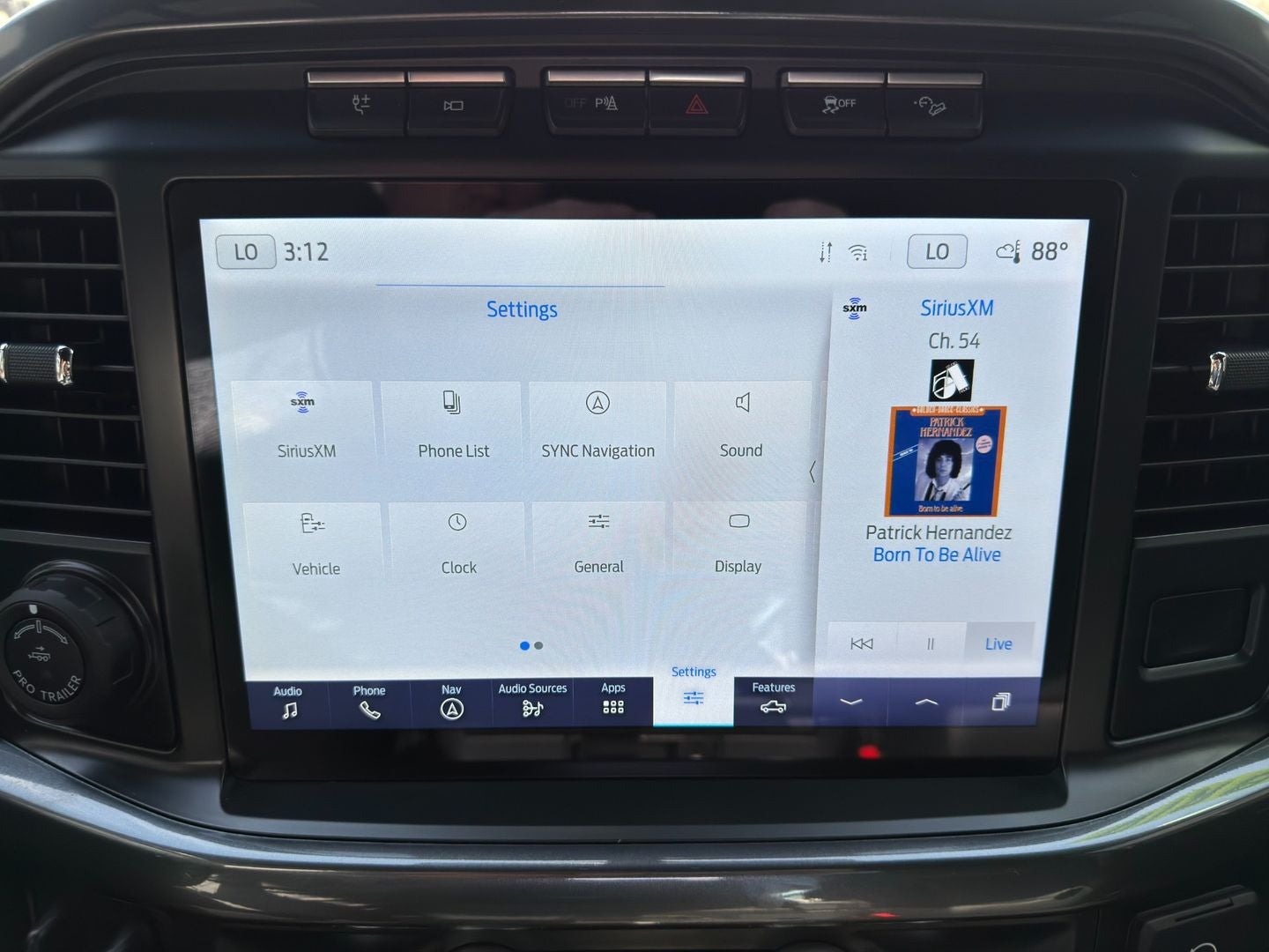2023 Ford F-150 XLT 4X4 Powerboost Hybrid V6