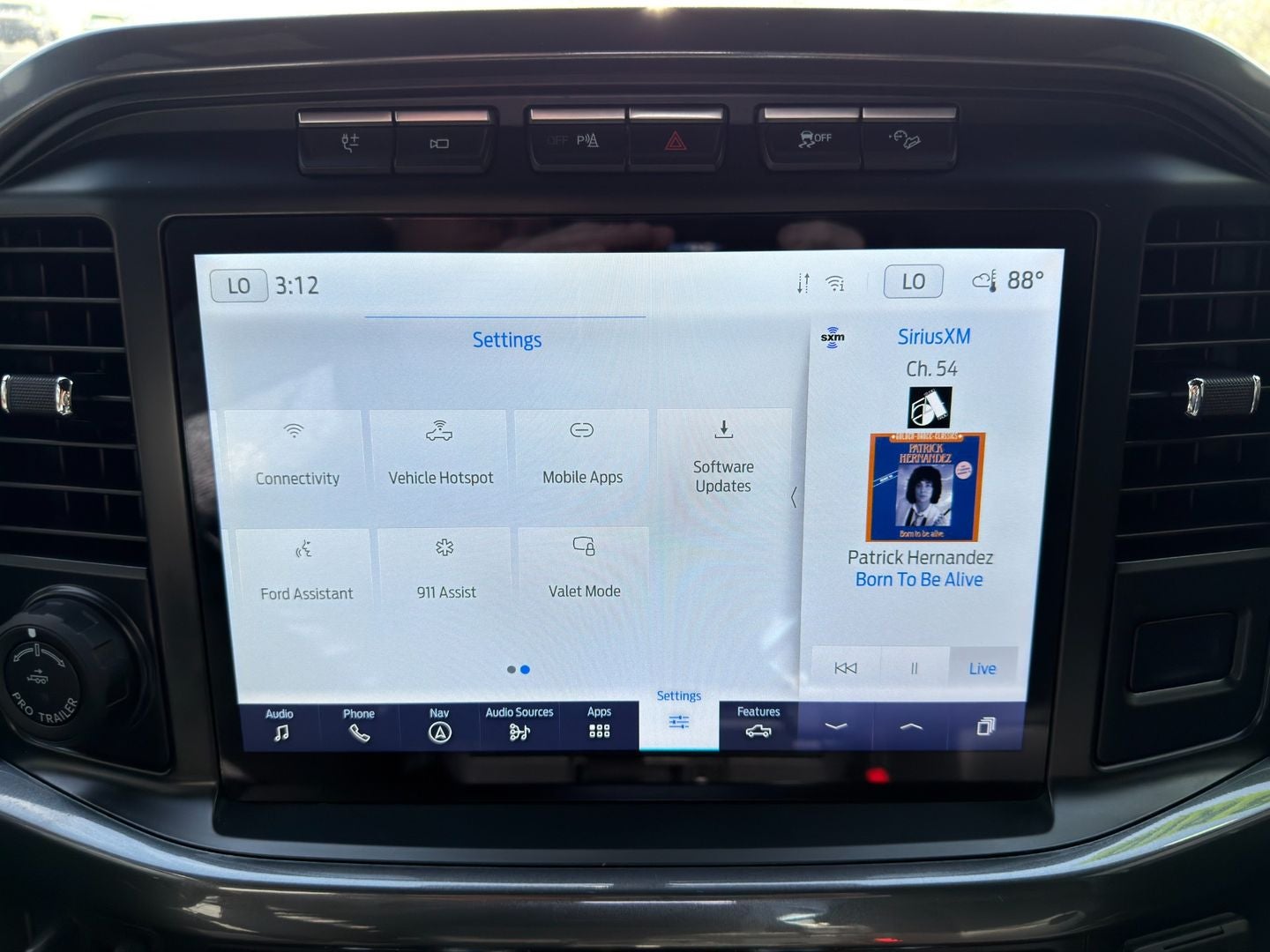 2023 Ford F-150 XLT 4X4 Powerboost Hybrid V6