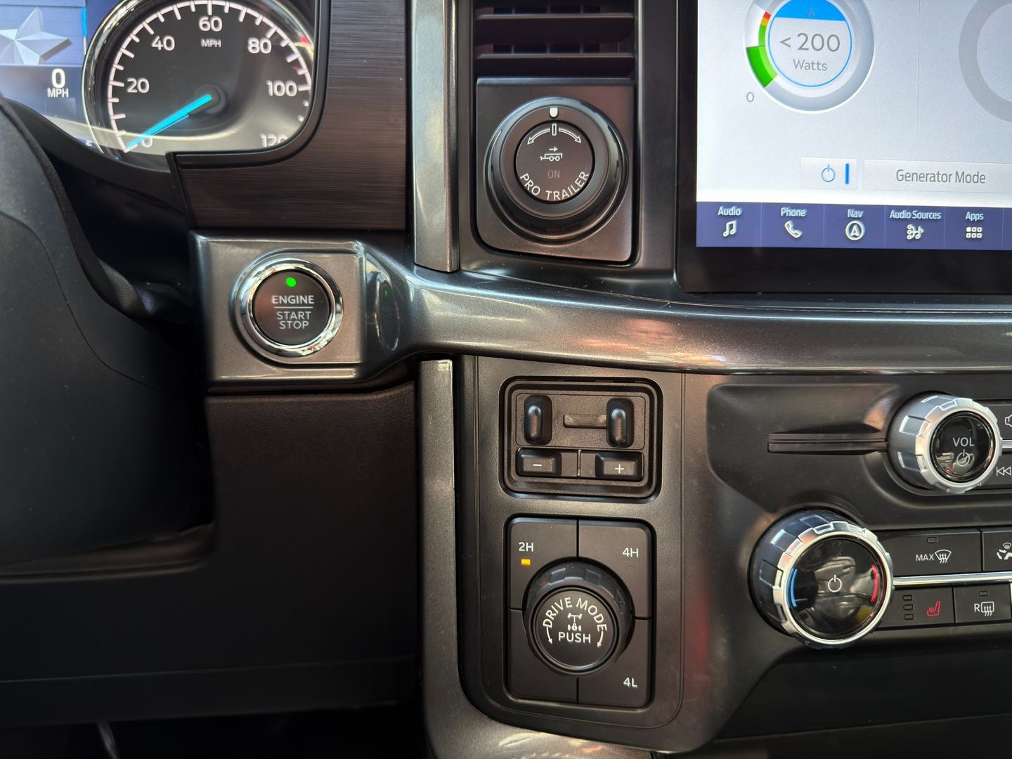 2023 Ford F-150 XLT 4X4 Powerboost Hybrid V6