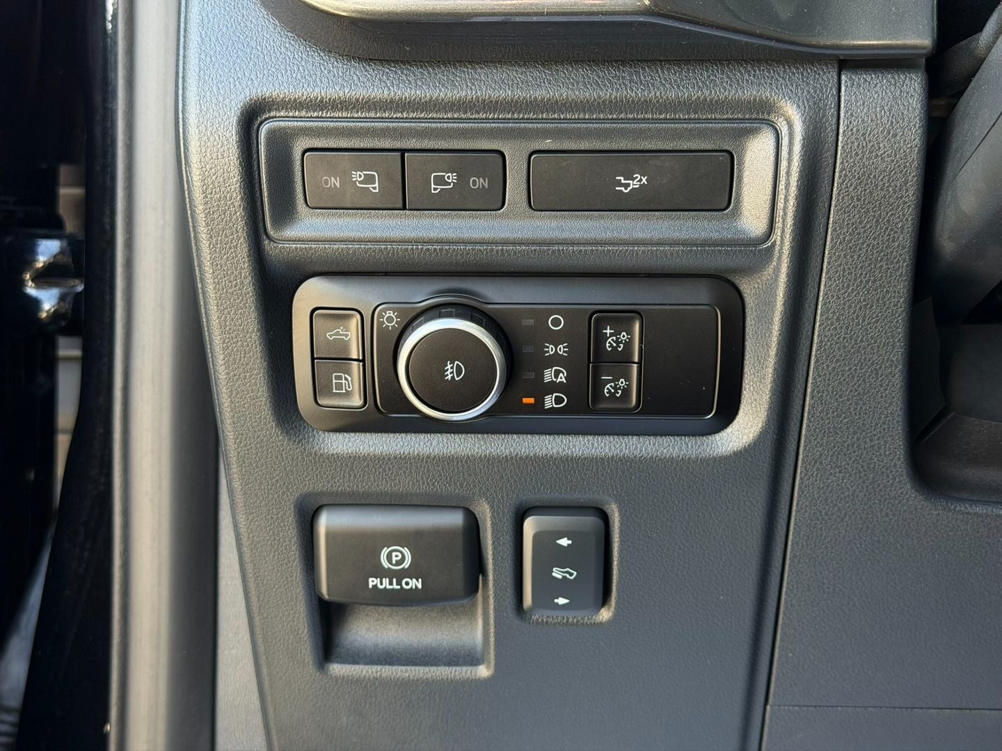 2023 Ford F-150 XLT 4X4 Powerboost Hybrid V6