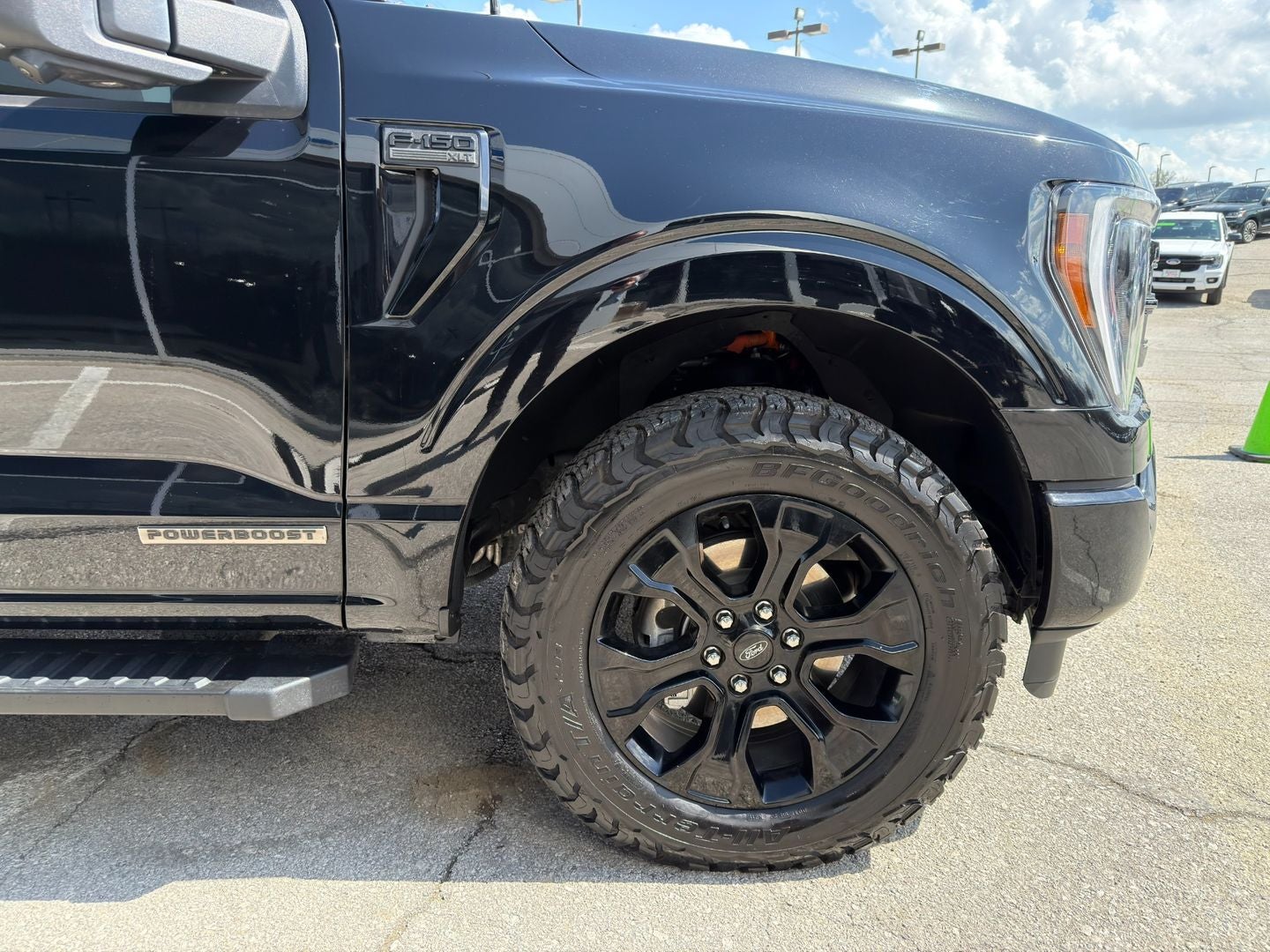 2023 Ford F-150 XLT 4X4 Powerboost Hybrid V6