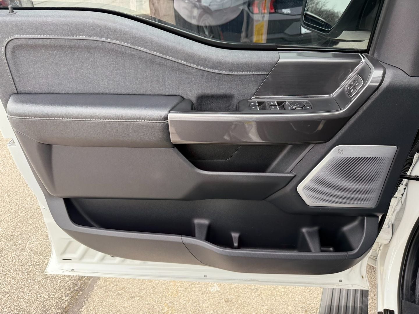 2023 Ford F-150 Lariat 4X4 Powerboost Hybrid V6