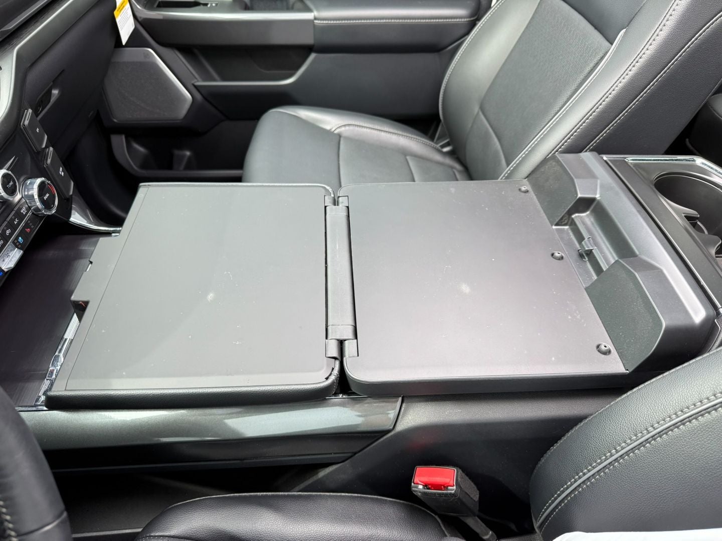 2023 Ford F-150 Lariat 4X4 Powerboost Hybrid V6