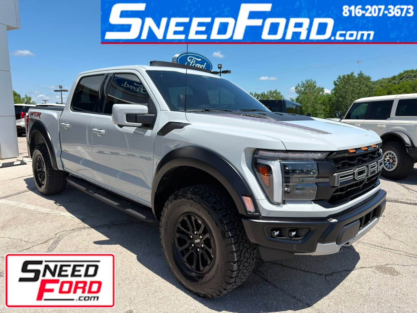 2024 Ford F-150 Raptor 4x4 SuperCrew 5-1/2 Box's photo