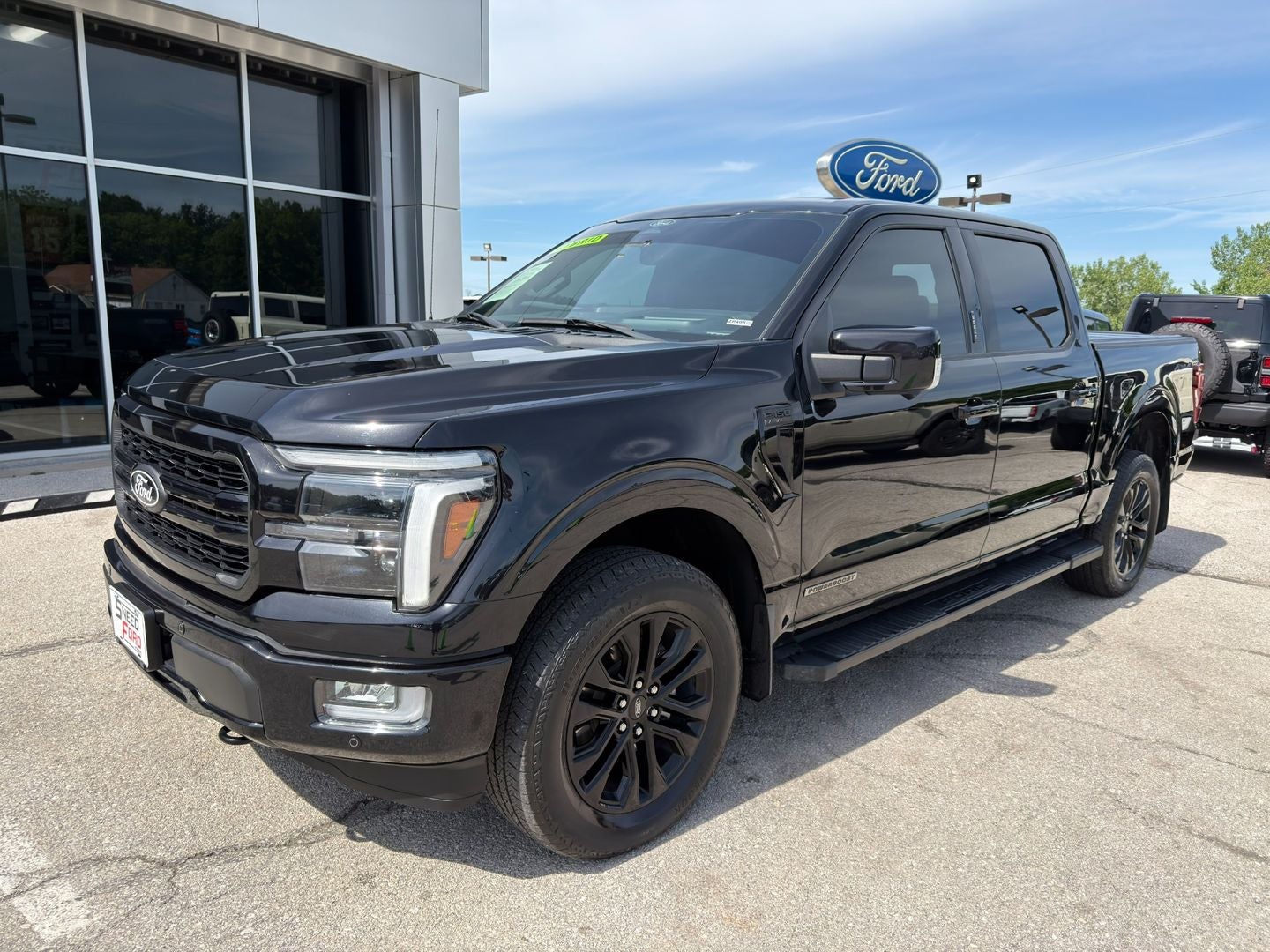 2024 Ford F-150 LARIAT