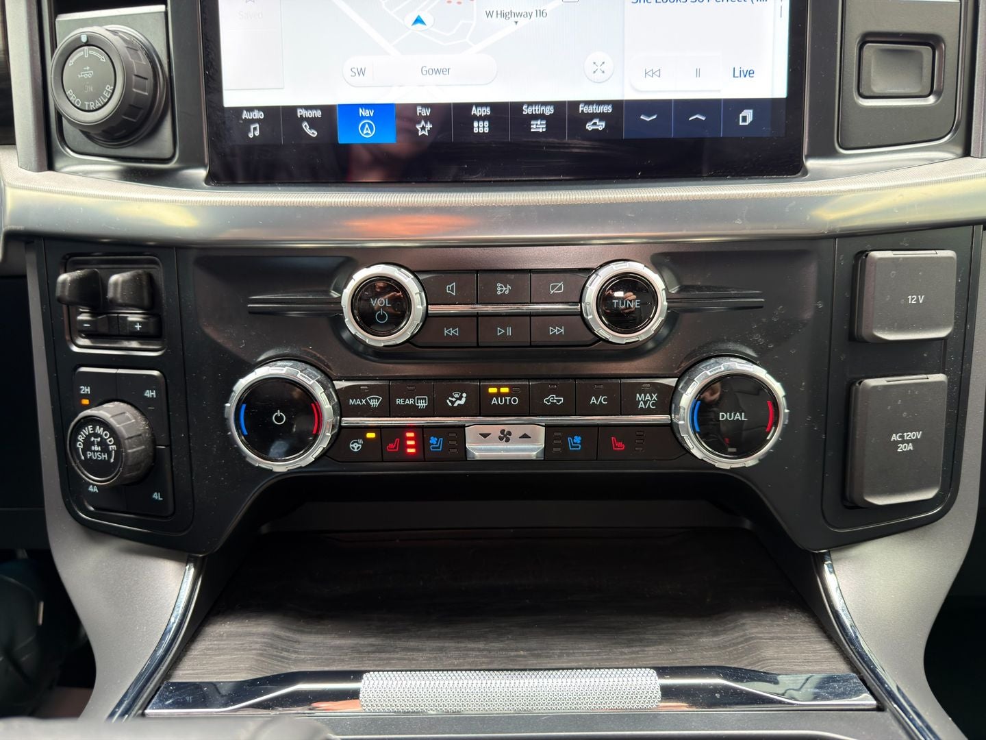 2024 Ford F-150 LARIAT