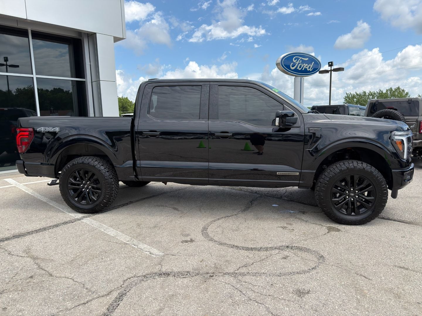2025 Ford F-150 LARIAT