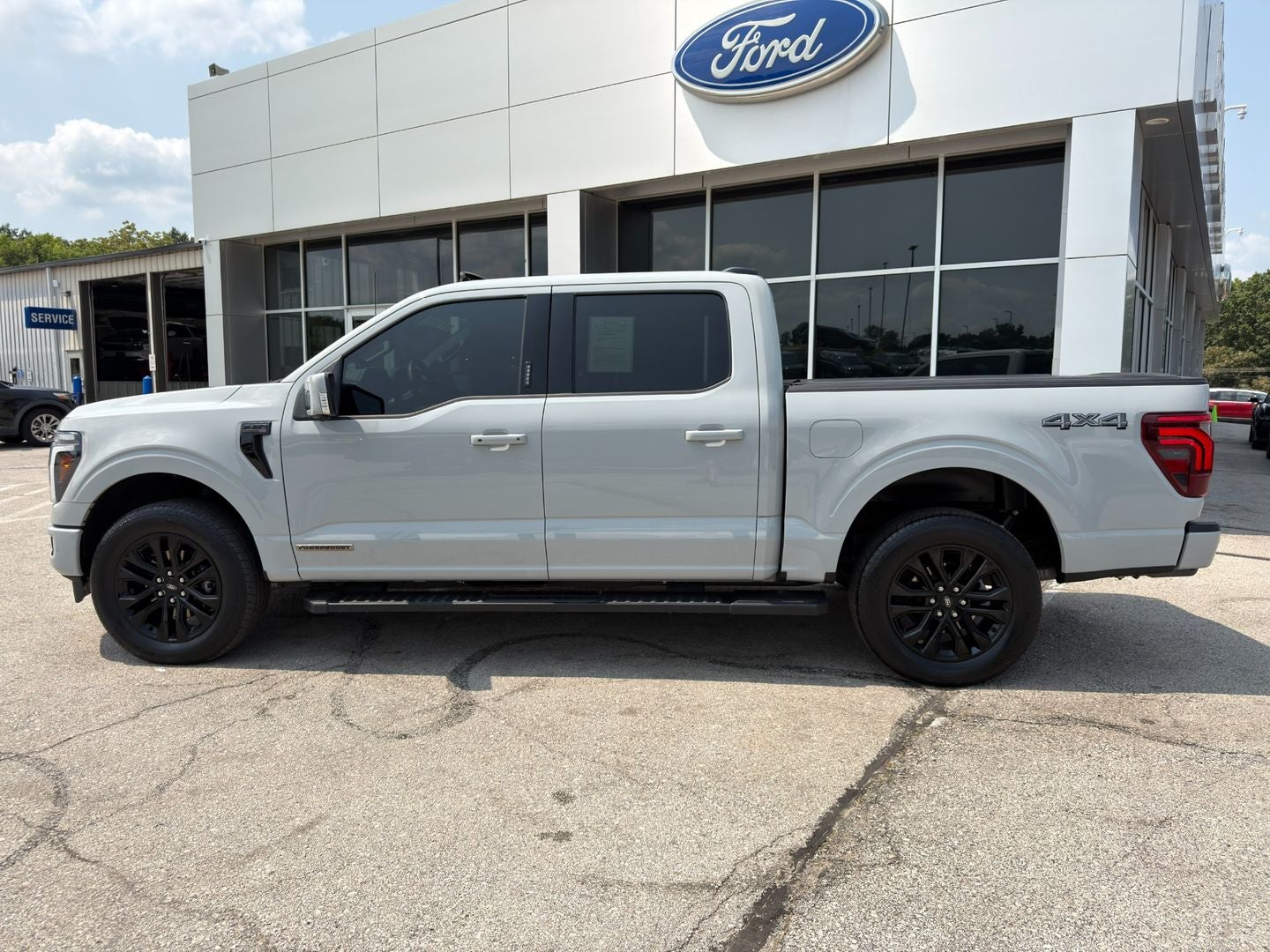 2024 Ford F-150 LARIAT