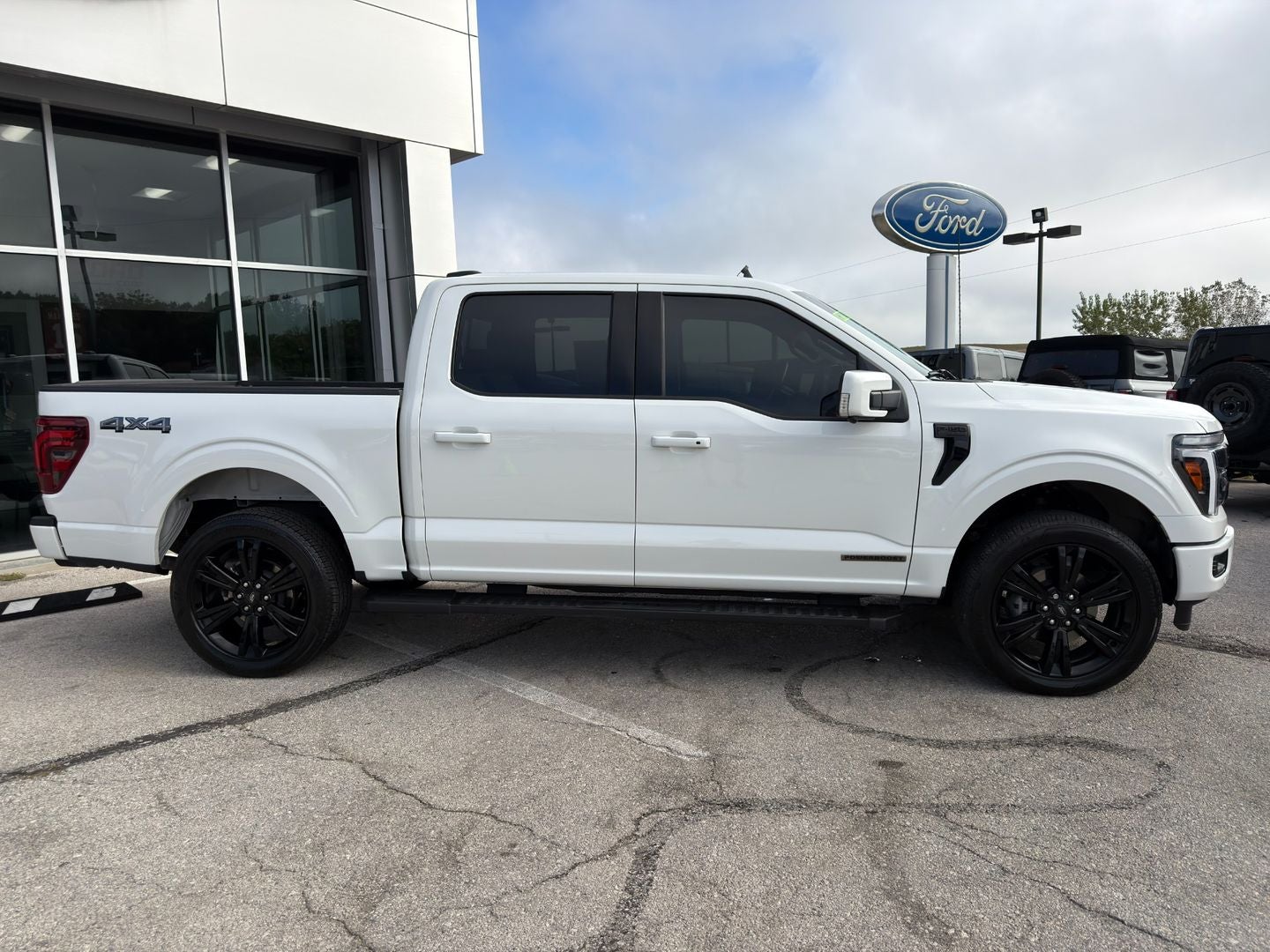 2025 Ford F-150 LARIAT