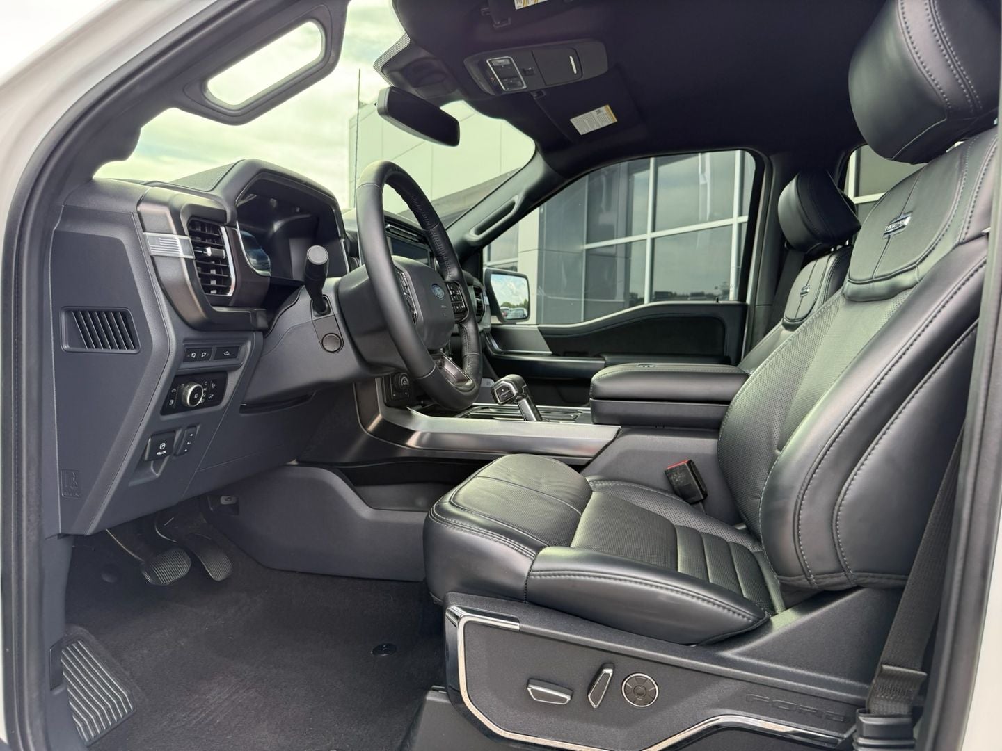 2024 Ford F-150 Platinum