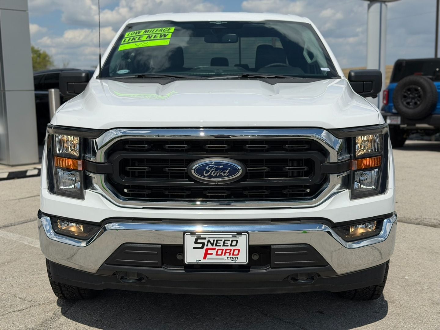 2023 Ford F-150 XLT 4X4 V8