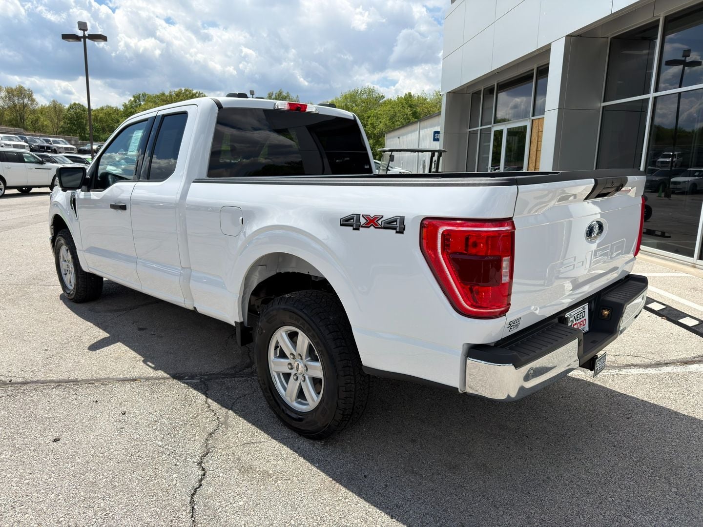 2023 Ford F-150 XLT 4X4 V8