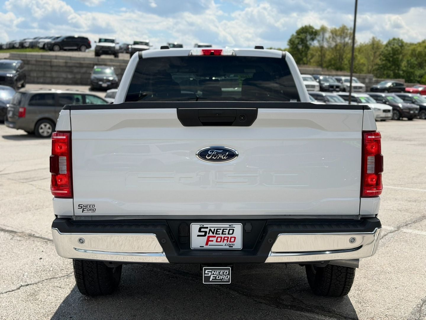 2023 Ford F-150 XLT 4X4 V8