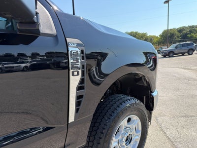 2026 Ford Super Duty F-350® XLT