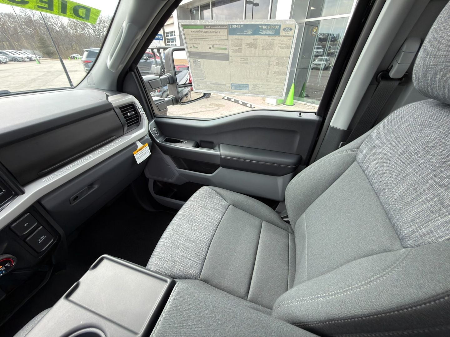 2026 Ford Super Duty F-350® XLT