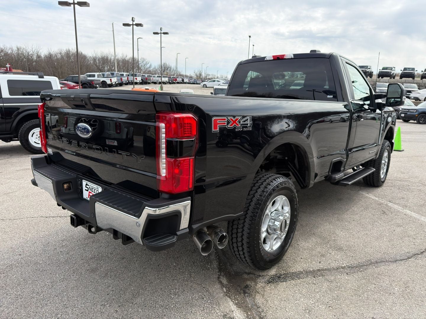 2026 Ford Super Duty F-350® XLT