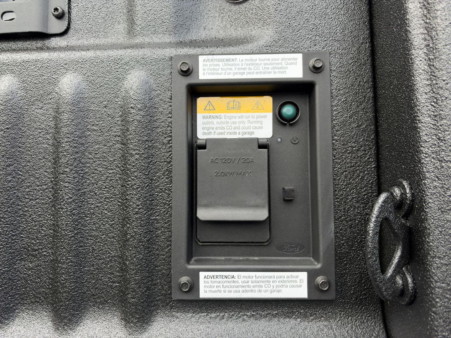 2027 Ford Super Duty F-350 DRW F-350® XLT